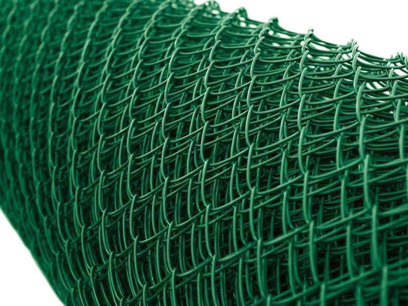 It shows one roll of dark green vinyl coated chain link fence, it has woven and interlocking steel wire with PVC coated.