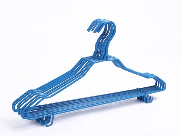 Metal Wire Disposable Q235 Blue Coat Hangers In Bulk