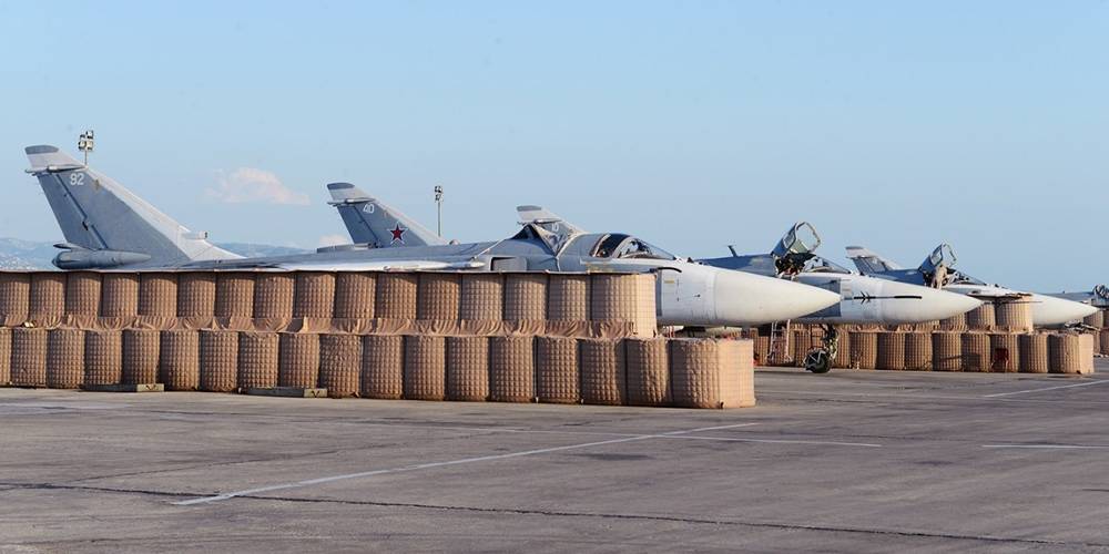 Gabion blast wall are used in military bases for airplane protection.